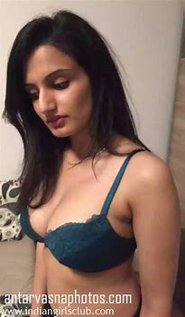 Pakistani girl ki sexy boobs images My Desi Boobs