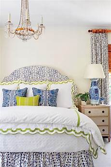 How To Master Classic Georgian Style Green master bedroom Bedroom