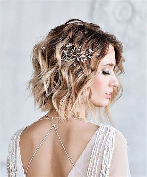 10 Beautiful Looks for Brides With Short Hair - DuJour | Short hair ...