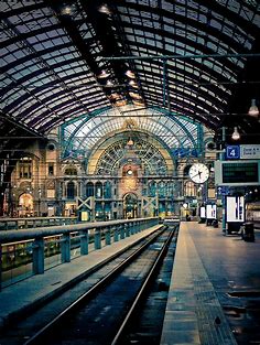 17:40:51 | Antwerp Central Station | Albert | Flickr