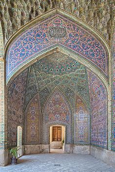 Nasir ol Molk Mosque doorway | Nasir ol Molk Mosque, complet… | Flickr