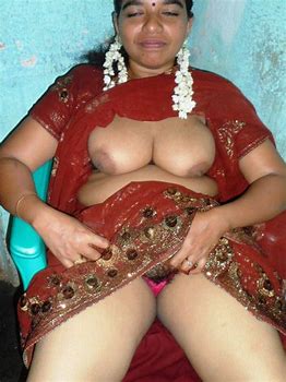 Big Boobs Desi Aunty Nude Indian XXX Pics Collection
