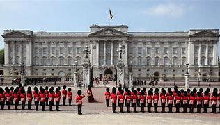 Image result for Buckingham Palace Queen's Guards