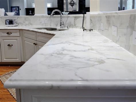 Quartz countertops continue their huge popularity for kitchens