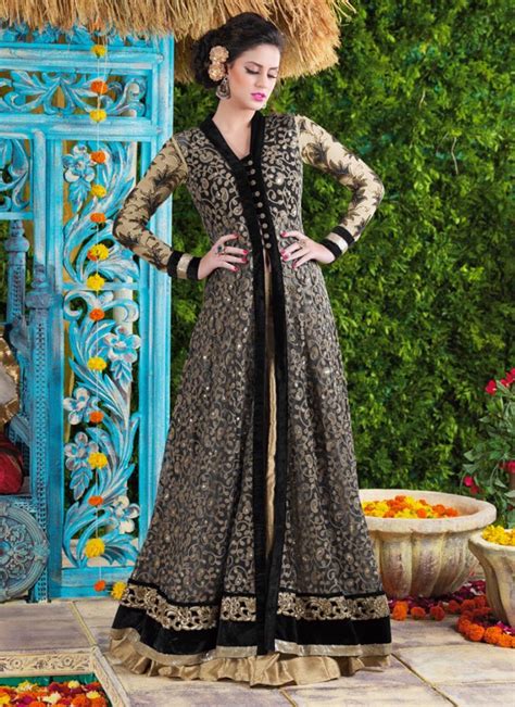 Latest Wedding Sherwani Suits Designs for Women   HijabiWorld