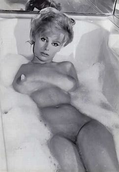 Christine Carter nude pics seite