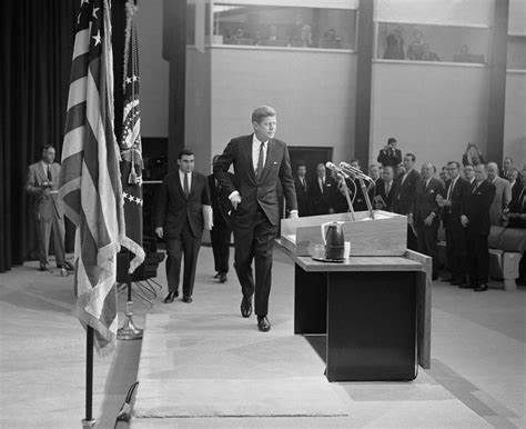 Photos: President Kennedy conducts first live news conference | News | host.madison.com