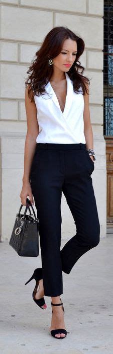 29 Chic Black And White Work Outfits For Girls   Styleoholic