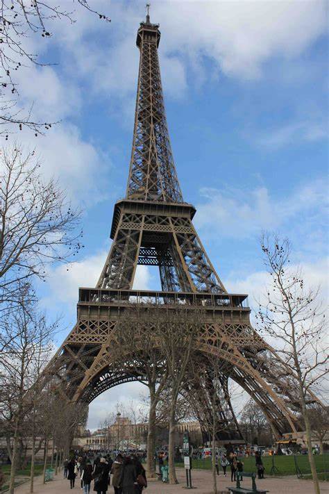 Inauguration de la nouvelle tour de Paris OIP