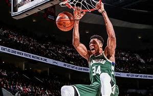 Image result for Photo of Giannis Antetokounmpo Guarding LeBron James All-Star