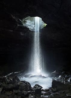 Glory Hole Falls, Ozarks, Arkansas (photo cred IG garretgetsaround) : r/MostBeautiful