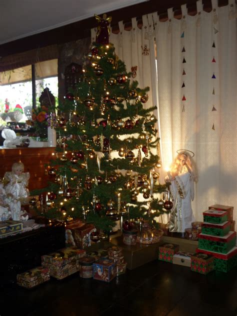Elfin Stitches  My 1970s Christmas Tree