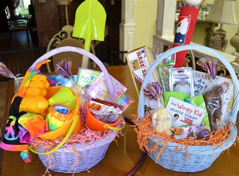 Beach Themed Easter Baskets   Tweet and Eats   Easter basket themes  