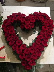 Heart with red roses