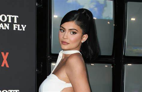 Kylie Jenner lawyer demands retraction from Forbes after it claimed she ...
