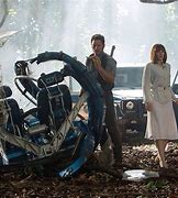 Image result for Jurassic World Owen and Claire Love