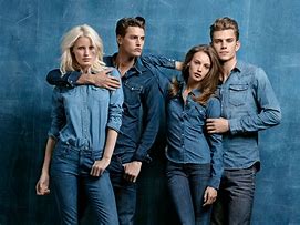 Image result for Outfits with Blue Jeans Women