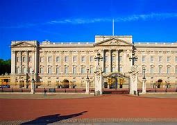 Image result for Queen Elizabeth Arriving at Buckingham Palace