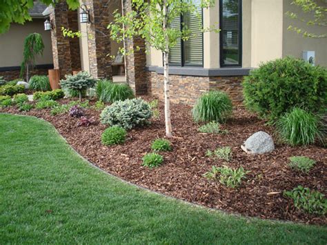 Learn the Good Ideas to Apply Best Mulch for Landscaping – HomesFeed