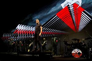 Image result for Roger Waters the Wall Live Hammers