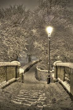 Chester Walls in the snow | Mark Carline | Flickr