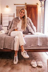 Image result for White Snekaers Women Outfit
