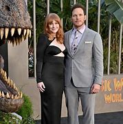 Image result for Chris Pratt and Bryce Dallas Howard Jurassic World