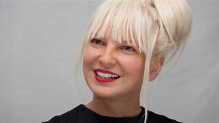 Image result for Sia Cantante