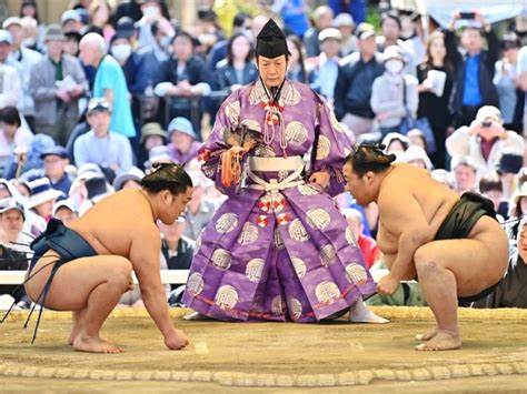 Sumo Wrestling in Japan | KreedOn