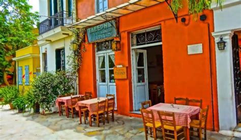 8 Self Guided Walking Tours in Athens, Greece + Create Your Own Walk