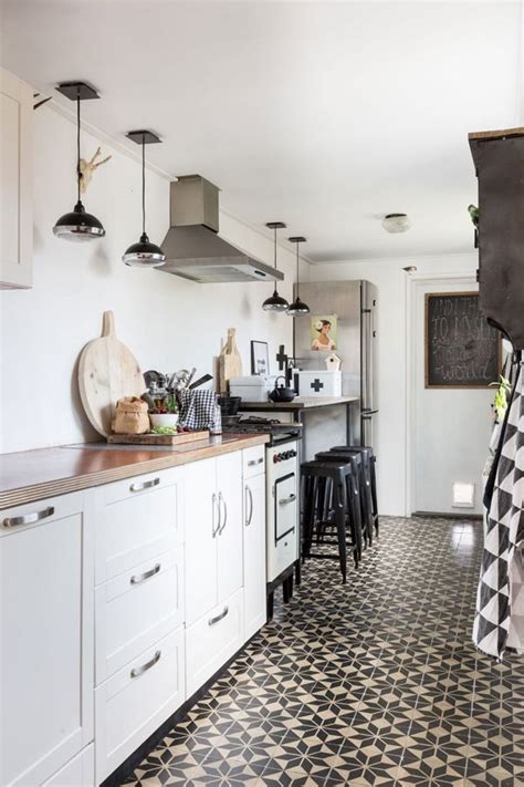 Black And White Kitchen Tiles Designs   Décor Aid