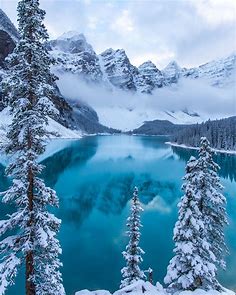 Winter in the Canadian Rockies, Moraine Lake [OC] [3648×4560] : r/EarthPorn