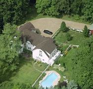 Image result for Hillary Clinton Vacation Home