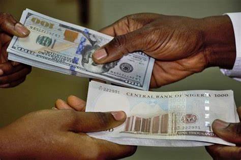 CBN devalues Naira to 630/$1