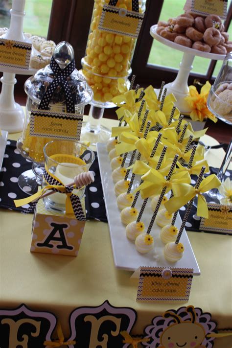 Sweet Simplicity Bakery — Bumblebee Themed Baby Shower (“Mommy To Bee”) 