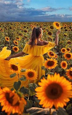 Sunflower field photoshoot family photos – Artofit