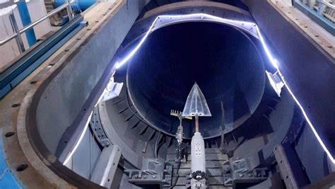 El túnel aerodinámico chino capaz de simular vuelos a 33 veces la ...
