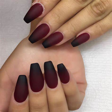 Black and Red Ombre square nail designs