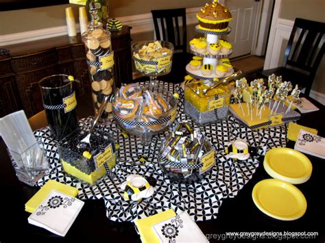 31 Bee Themed Baby Shower Decorations   Table Decorating Ideas