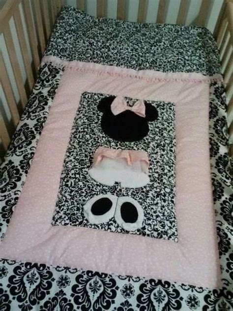 Minnie Mouse Damask Crib/Toddler Bedding Quilt   Etsy