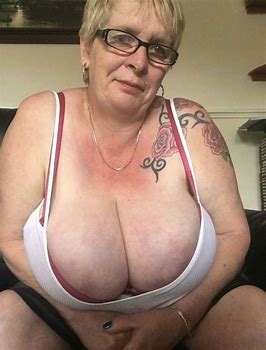 Clothed Granny Big Boobs Pics xHamster