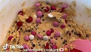 Let's Make Valentine's Day Cookies: Sweetest Treat! 💌🍪💞