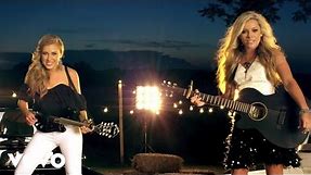 Maddie & Tae - Girl In A Country Song (Official Music Video)