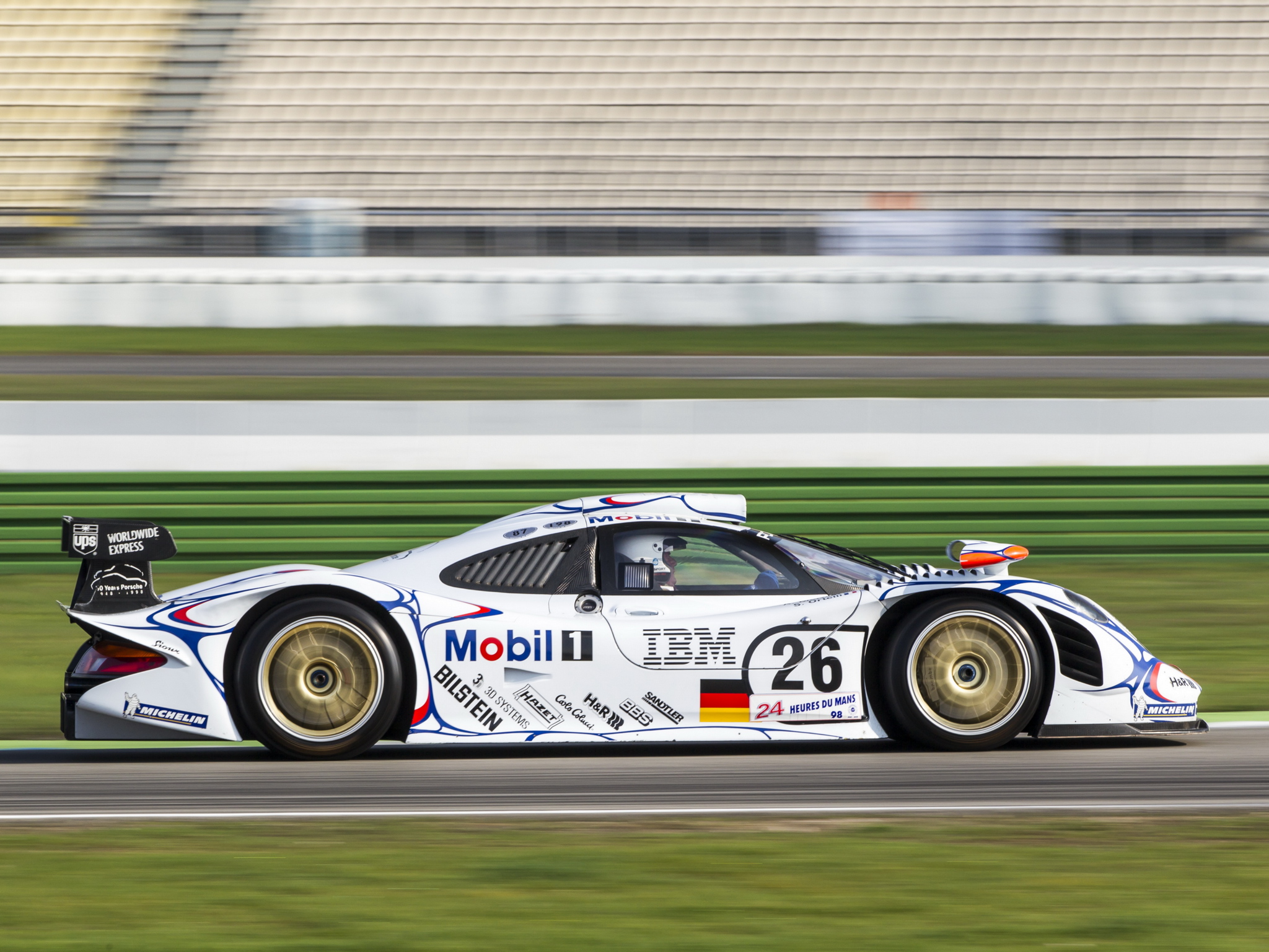 Porsche 911 GT1 – Taking the 911 Race Car to the Extreme插图6
