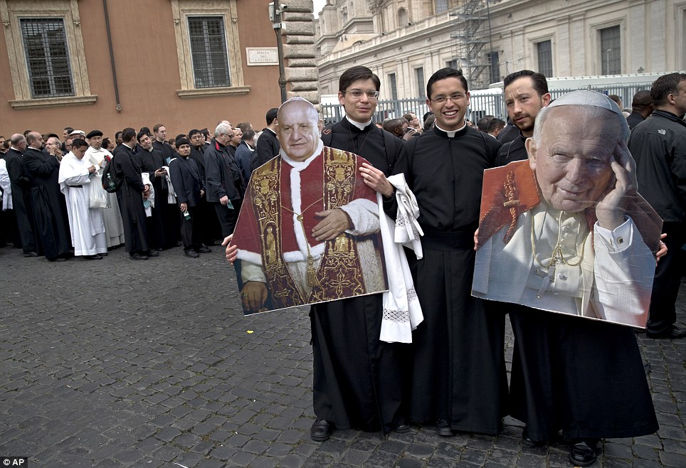 A million pilgrims bear witness as John XXIII and John Paul II are made ...