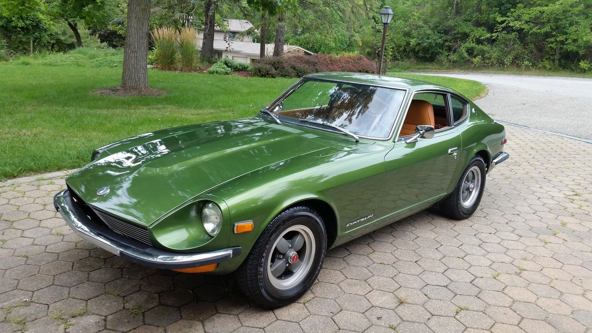 Nissan 240Z: The Affordable Japanese Sports Car插图1