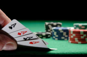 Como aumentar suas chances de conseguir um Royal Flush no pôquer online