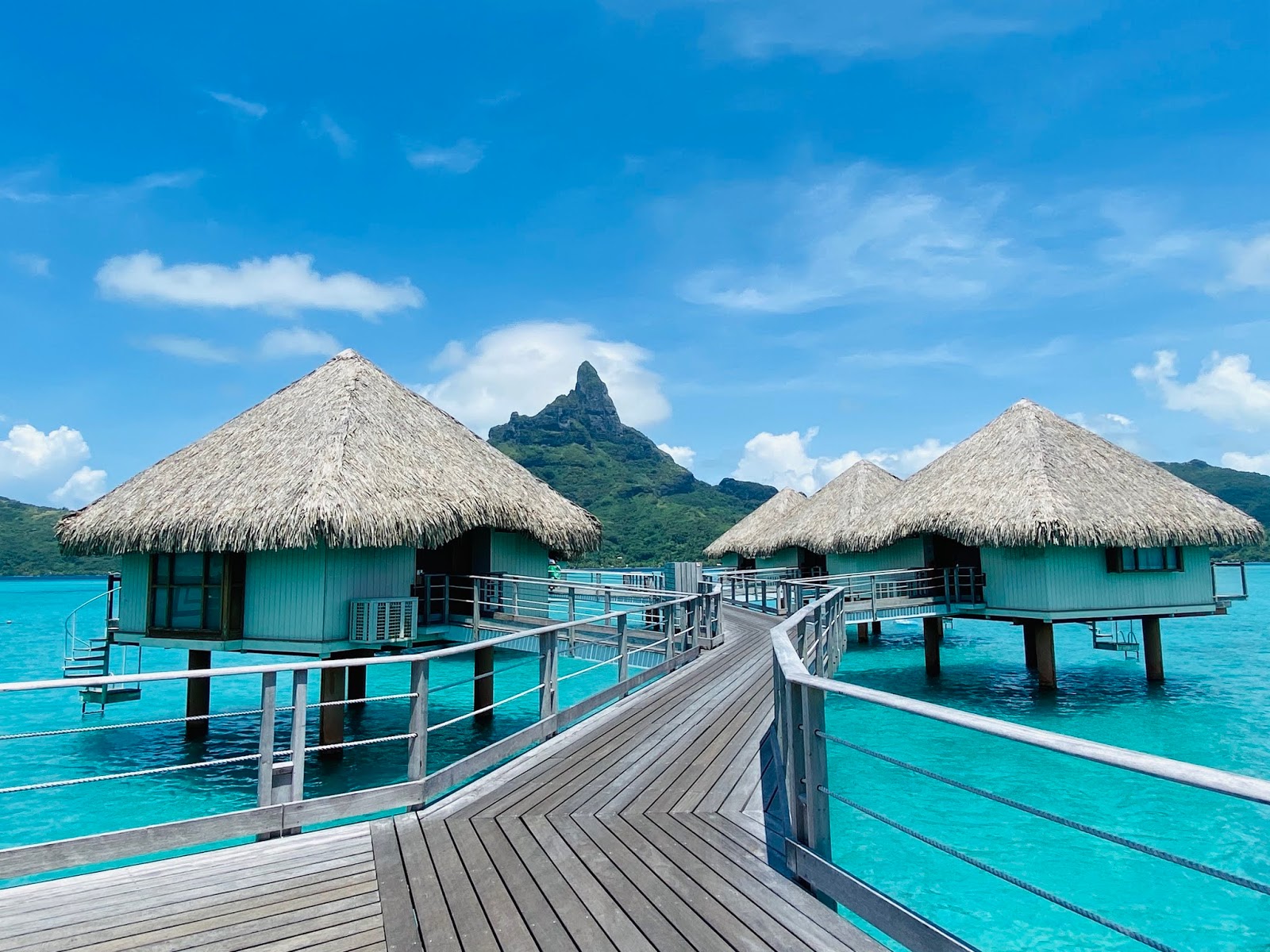 Romantic Getaway to Bora Bora: Honeymoon and Anniversary