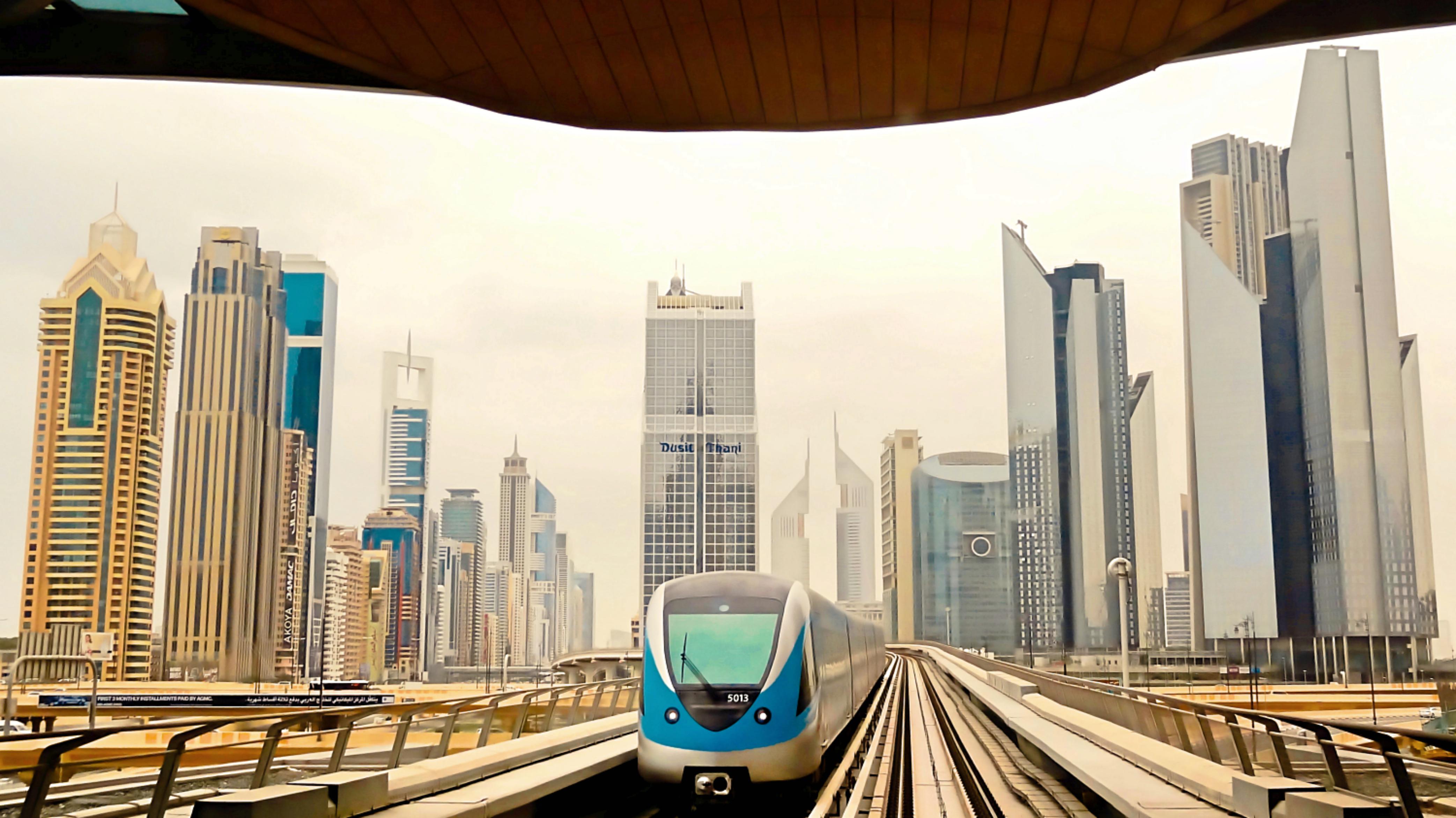 Metro w Dubaju - AngelLovesDreams Podróże
