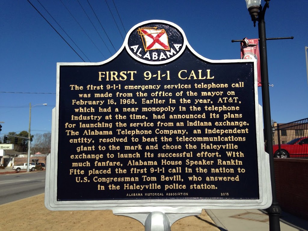 Read the Plaque - First 9-1-1 Call